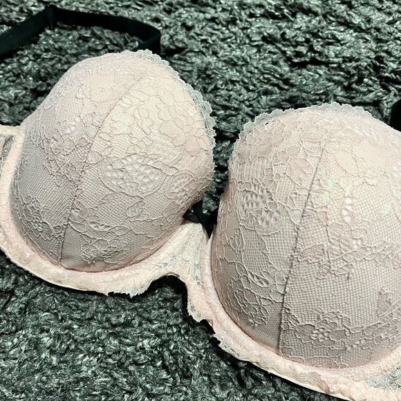 Victoria’s Secret Dream Angels Bra - Picture 2 of 5